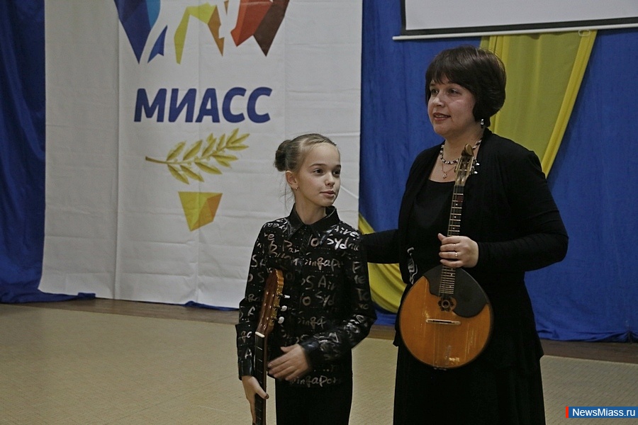   .    ""  ,  80-       -  