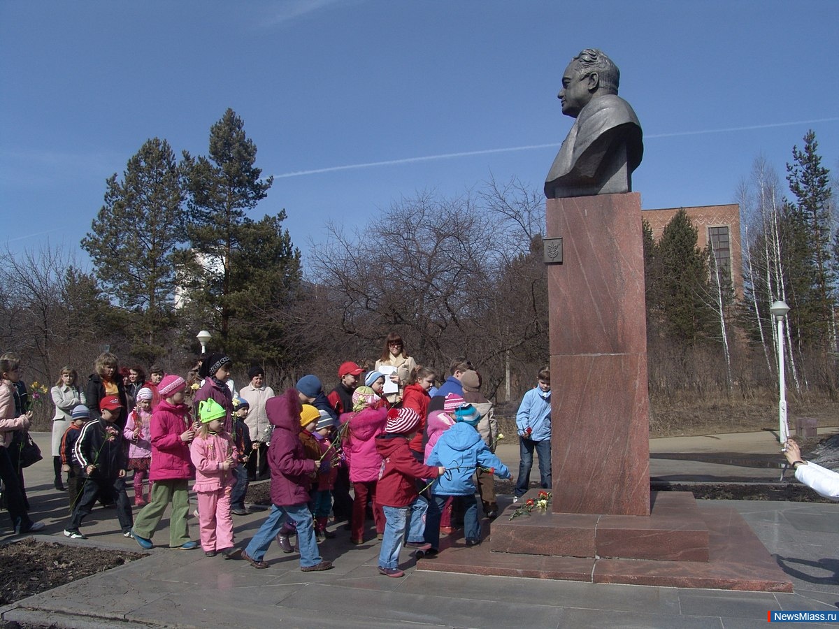 � ���� ��������, ������� �����. "���� ����� - ����� ������ ����� �� �����". ������ ��� - ������