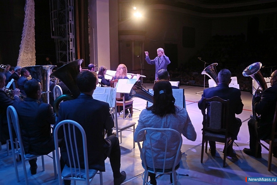 � ������� �� �����. ������������ ��� �������� ����������� ���������� - ������������� �������� ��������� "�����������" � ������������� ������� ������� ��� ����������� ������������ ��������� �������� ������ ��������� �������� - �������� ������� ��������� ��� 25-�����