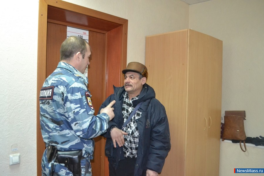  ""   .     ""     12 ,   - ,      