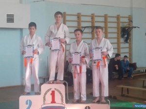 �������� "������" � "������"