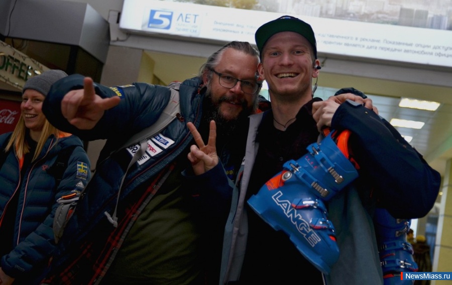   !.             FIS     -