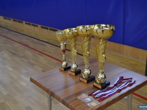 ��� - �� �����