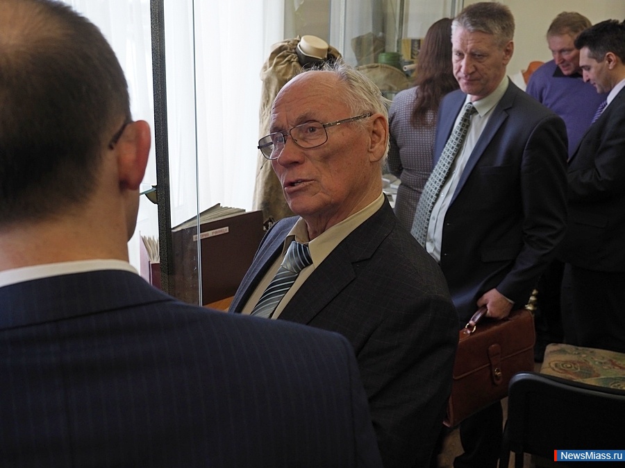 "  ".      ,  75-    2