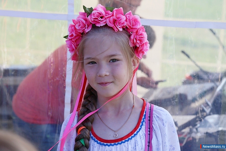      .    "NewsMiass.ru"  8 