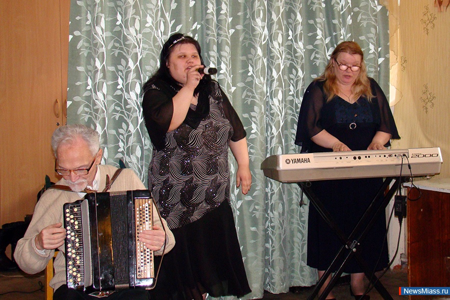  ""   .      8           ""