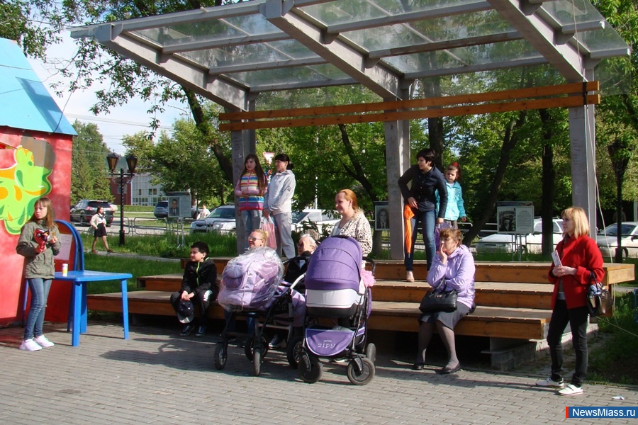    .  ,    ,     ,    9 