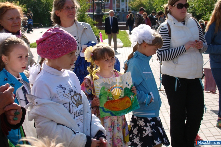    .  ,    ,     ,    9 