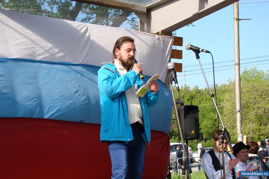    .  ,    ,     ,    9 