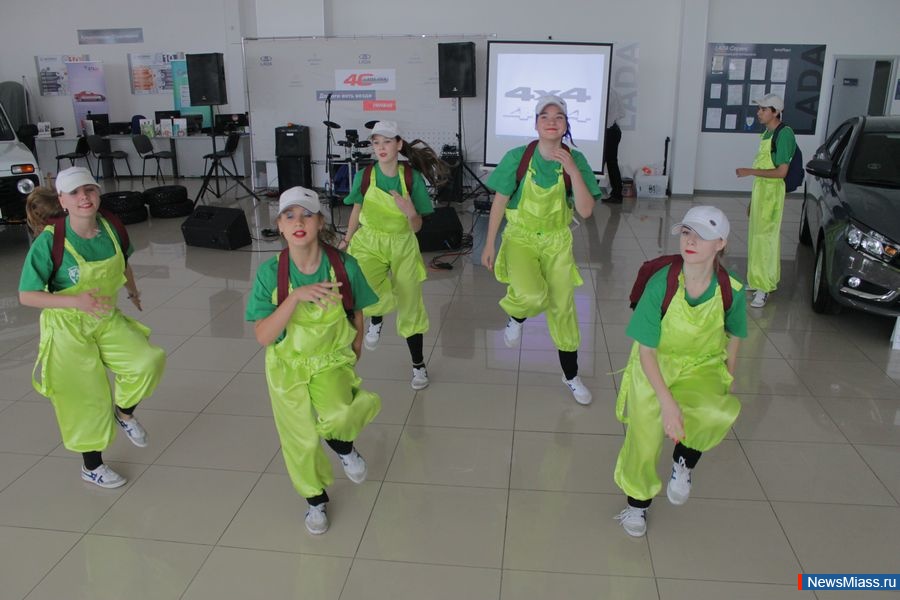 "  !".    LADA ""     "LADA 4x4"