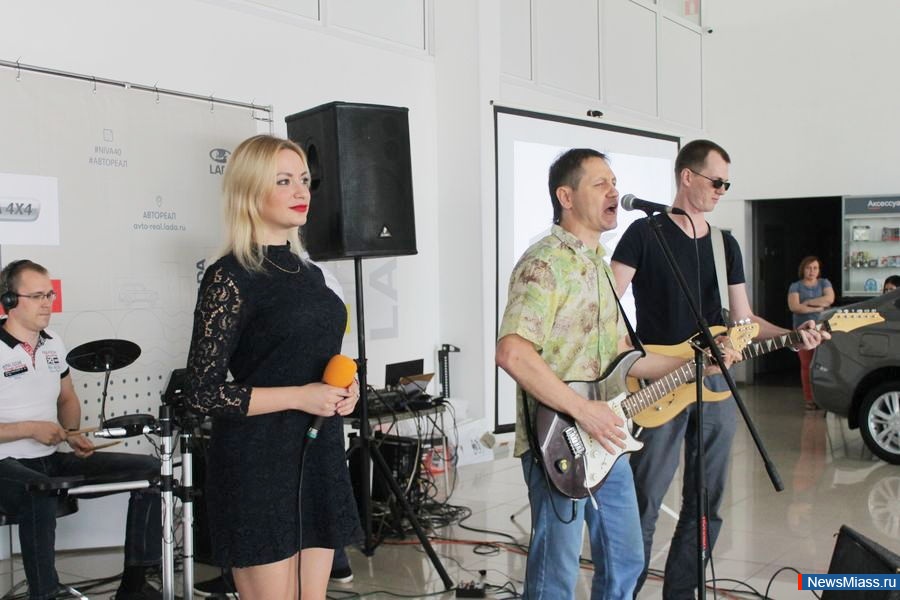 "  !".    LADA ""     "LADA 4x4"