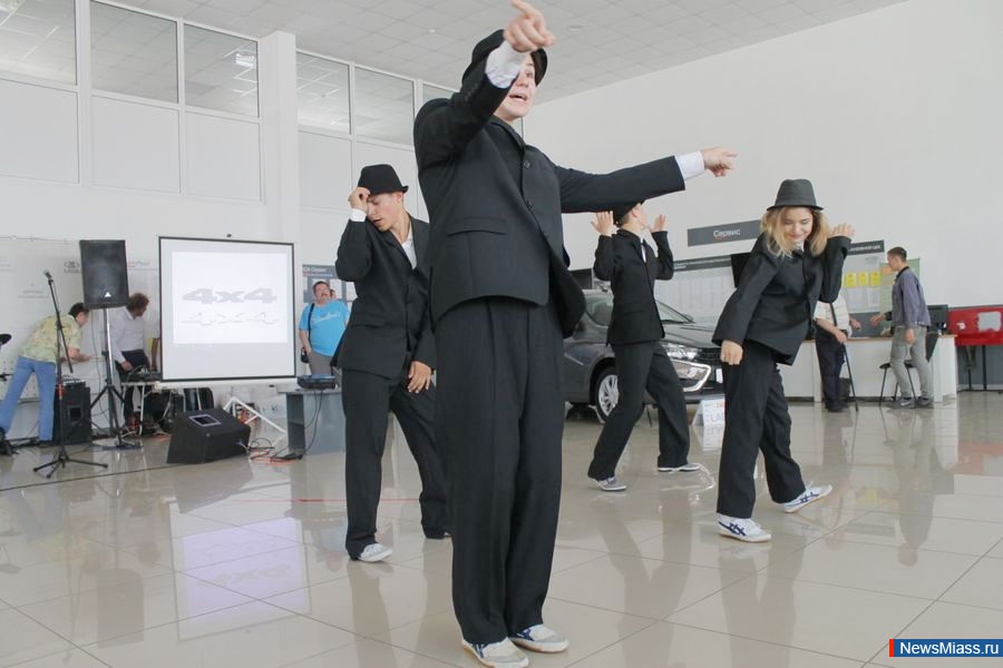 "  !".    LADA ""     "LADA 4x4"