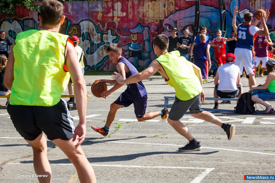  "33"   .            "33"    ""