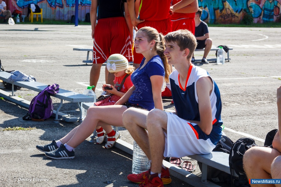  "33"   .            "33"    ""