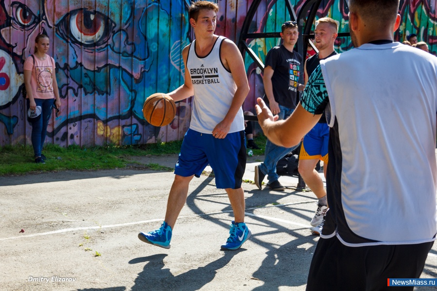  "33"   .            "33"    ""