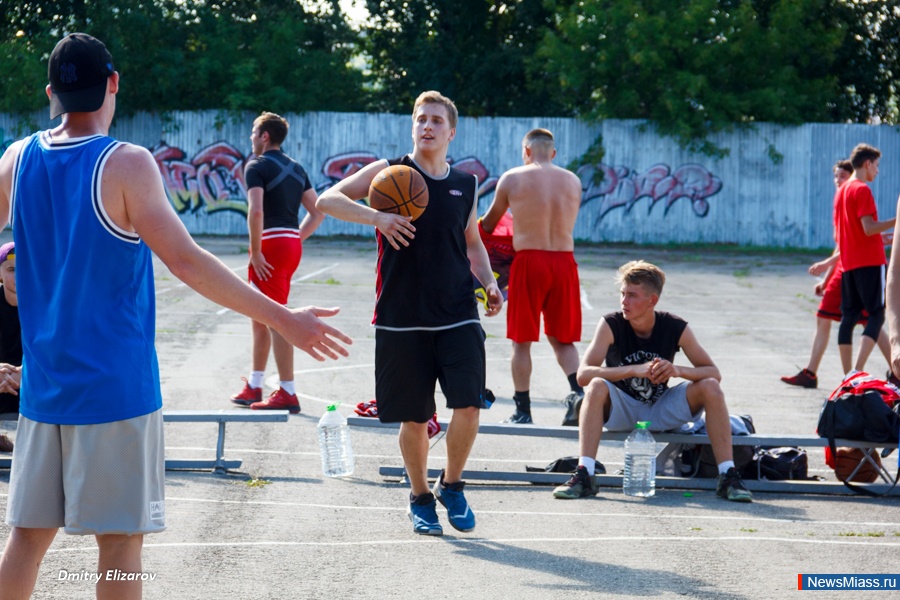  "33"   .            "33"    ""