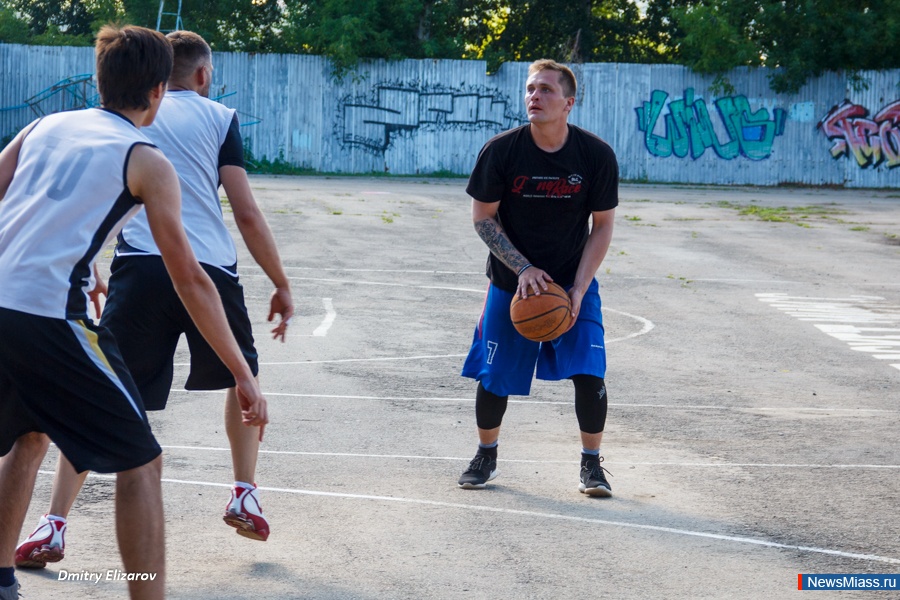  "33"   .            "33"    ""