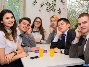 "���? ���? �����?"