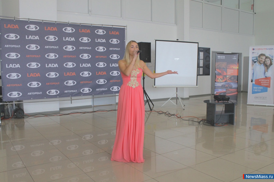 , , .   LADA Vesta SW Cross   "LADA "  