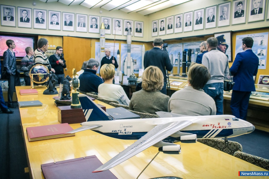 " -  10  !". -     ()