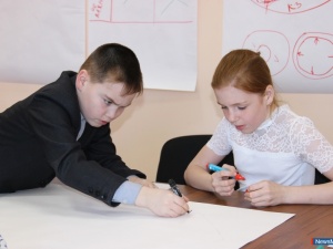 �������!