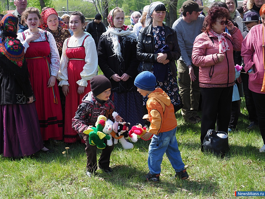 � ������� � ����������� �������������. � ������ �������� ���� ������ ������