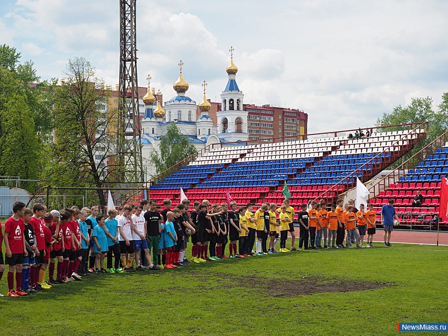 "-2018" .         ""