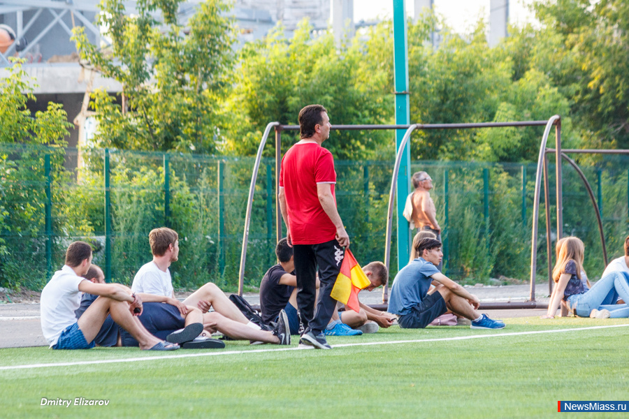 ����� ������� �����������. "����������" ������� � "������"