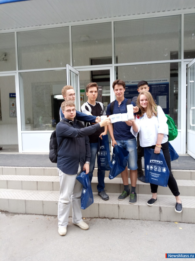 "   !". 17          ,      