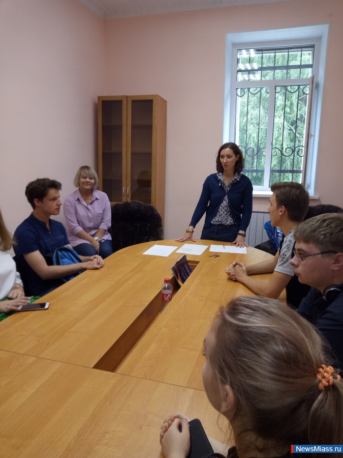 "   !". 17          ,      