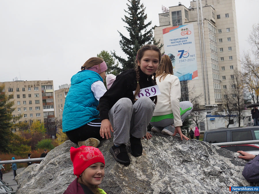   .  300 ,      ,    24-     . . 