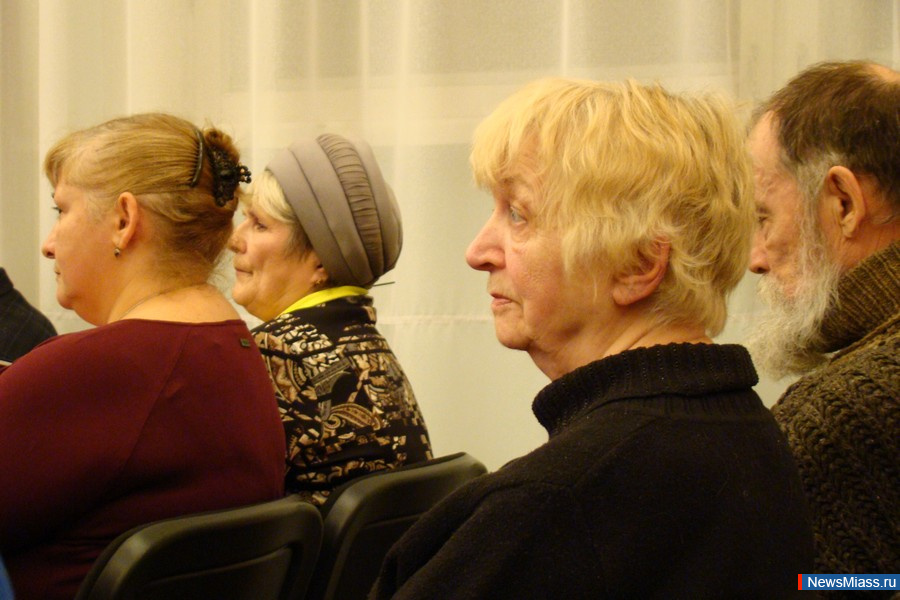   -    .      "",  90-     