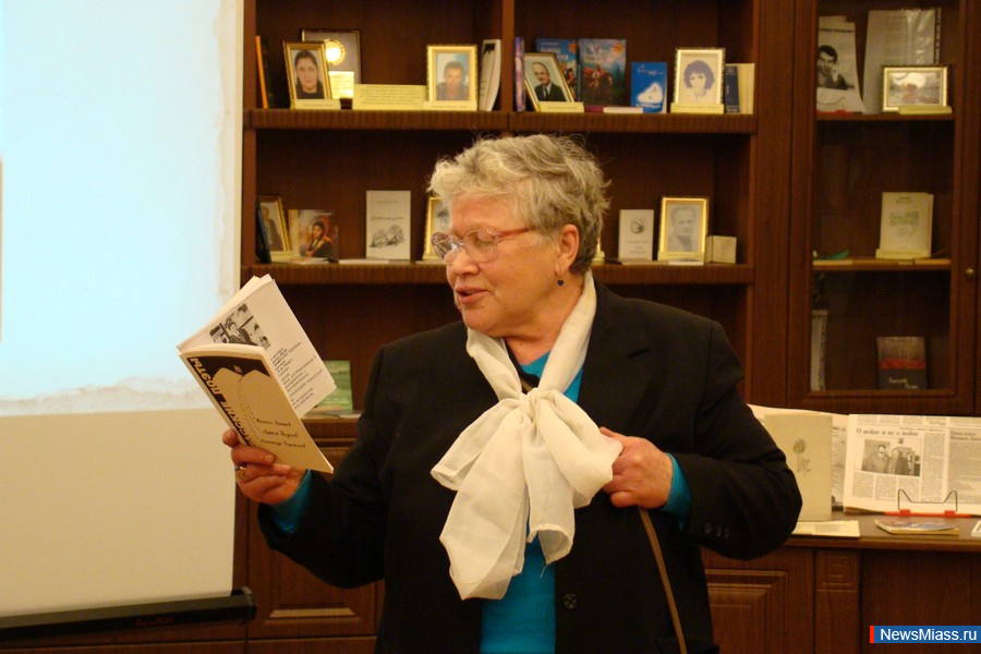   -    .      "",  90-     