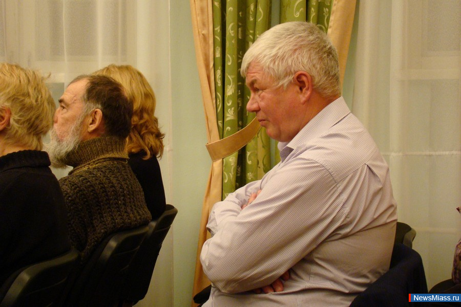   -    .      "",  90-     