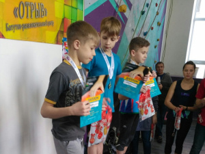 ���� - � ������, ������ - � �������