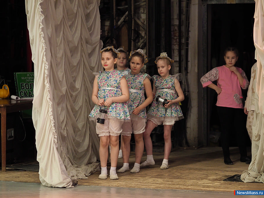 ",  !".    -    "" -    