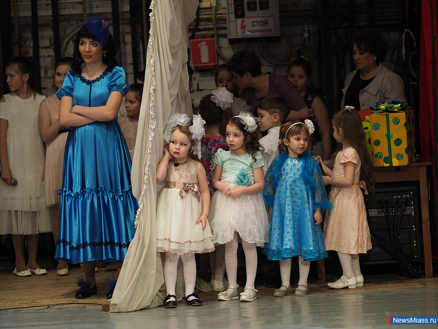 ",  !".    -    "" -    