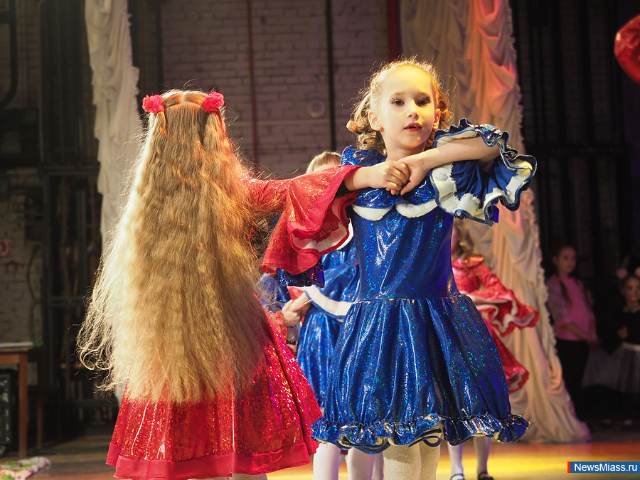 ",  !".    -    "" -    