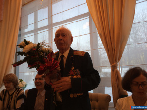 ����� ������ � �������� ���