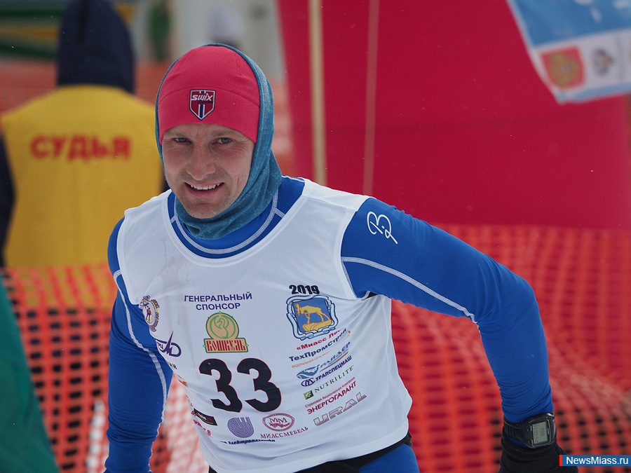 � ������ � �������. � ������ ������ 50-�� ��������� ������ ������������ "����-������-����"