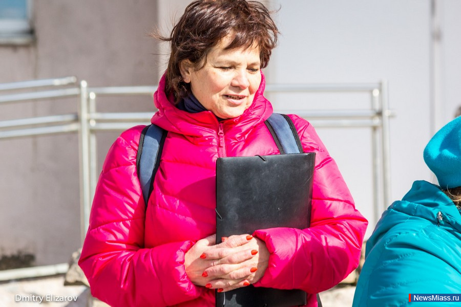    .        " "     "  -  "