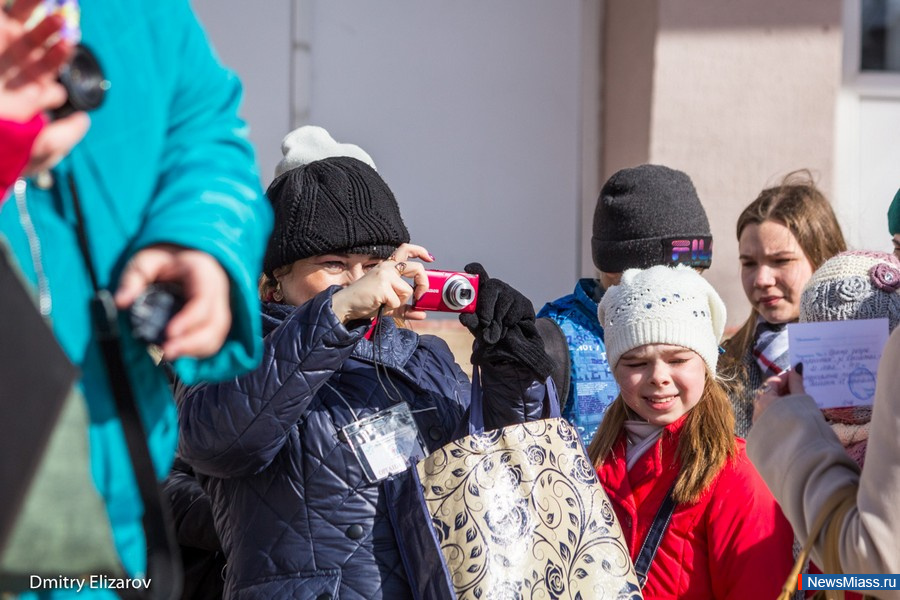    .        " "     "  -  "