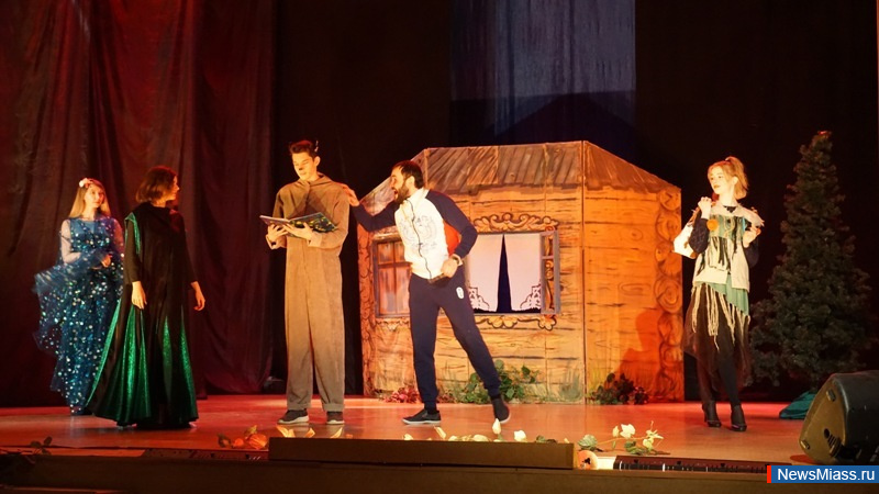 ������ ��� ����� � ��������. � ������ ������ "���������" ���������� �������� ��������� "�������"