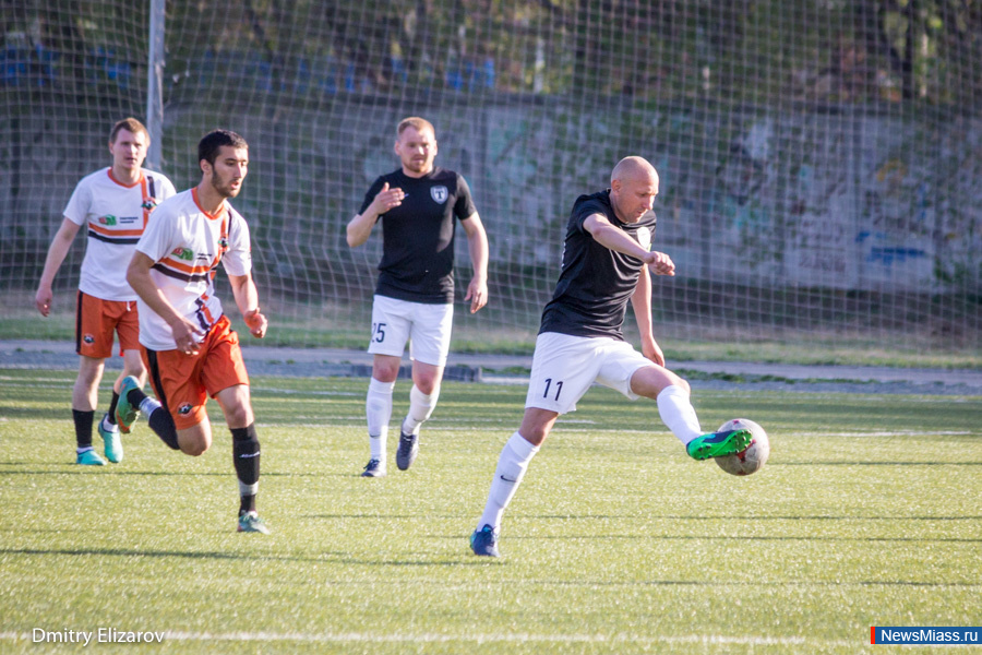 ������ ������ �����. "����������" ���������� �������� ������� "�����" �� ������ � �������