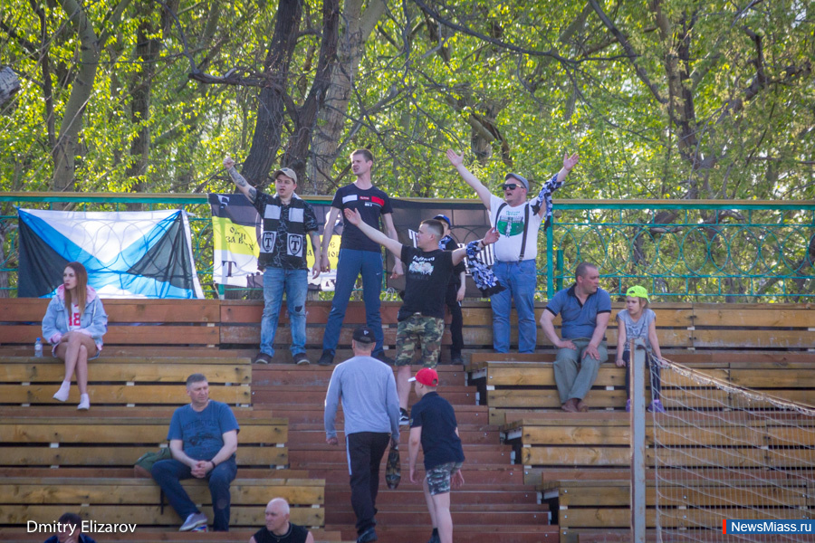 ������ ������ �����. "����������" ���������� �������� ������� "�����" �� ������ � �������