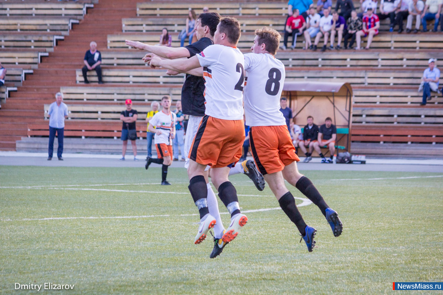 ������ ������ �����. "����������" ���������� �������� ������� "�����" �� ������ � �������