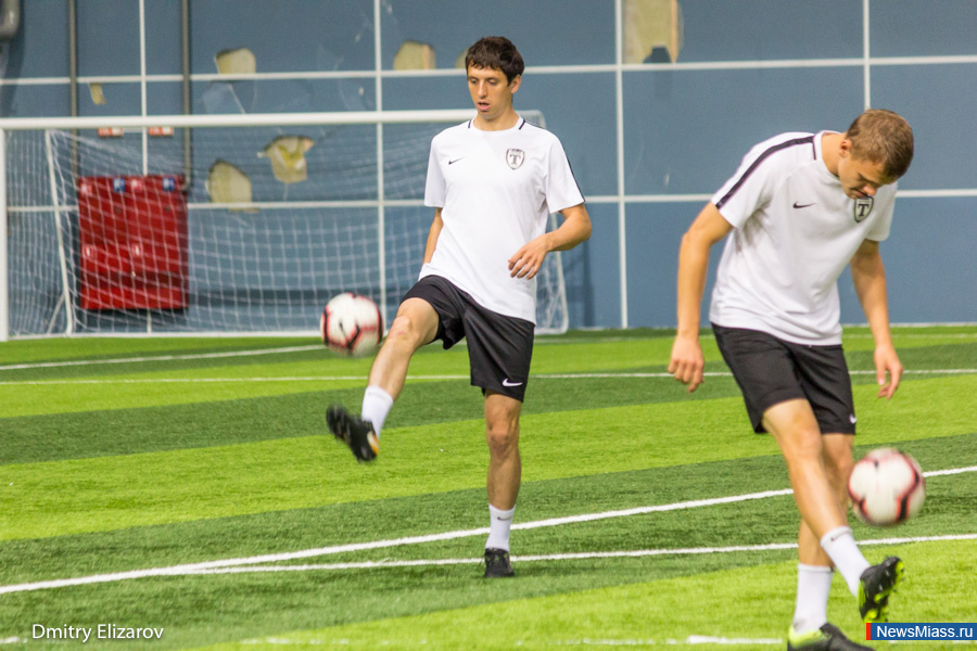 ������� ��� ������� � �����. "�����������" ��� ��� ������ ����� � ��������� ���������, ���� �� ������� � ������� ��������� �������