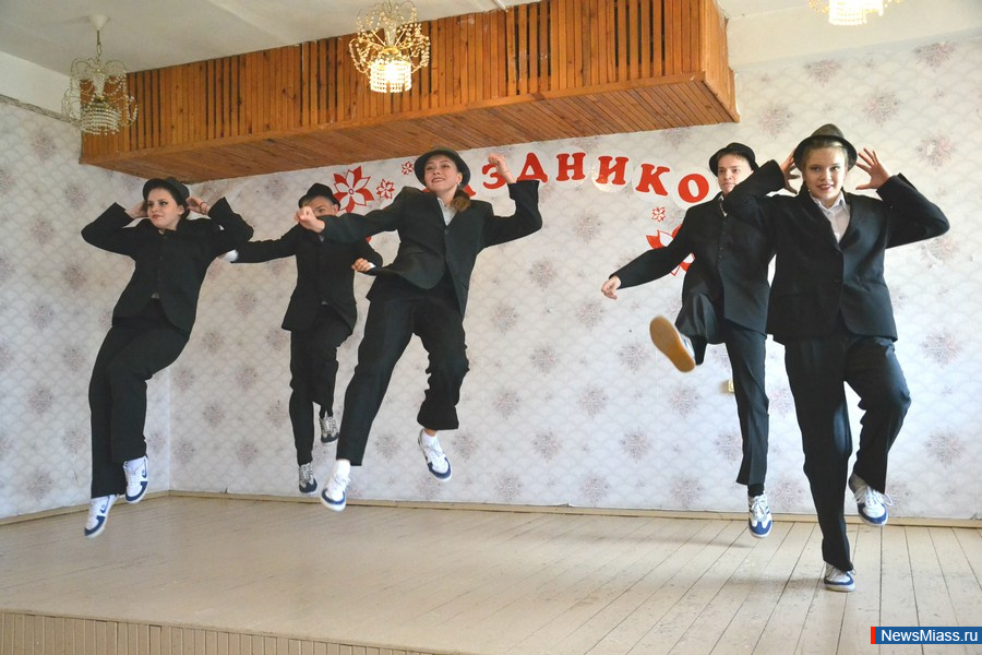  -  !.  "" (  "",   En + Group)     