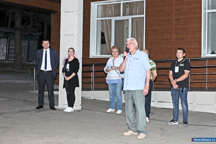 " ".     10-     " "