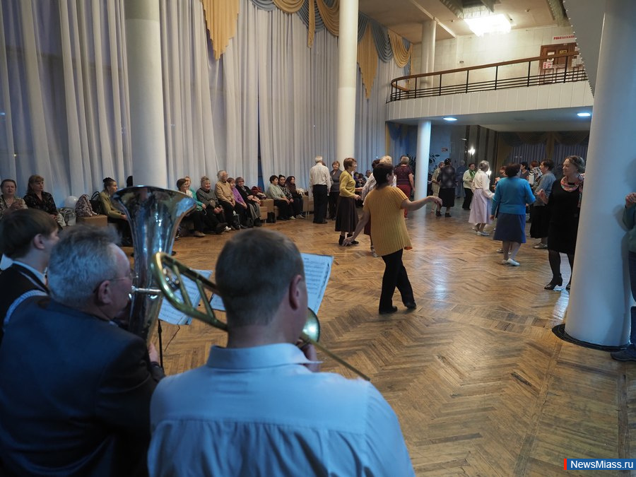 "���������� ������ ����� �����". � �������� ����� ������ ������������ �������� ����� ����� "���������"